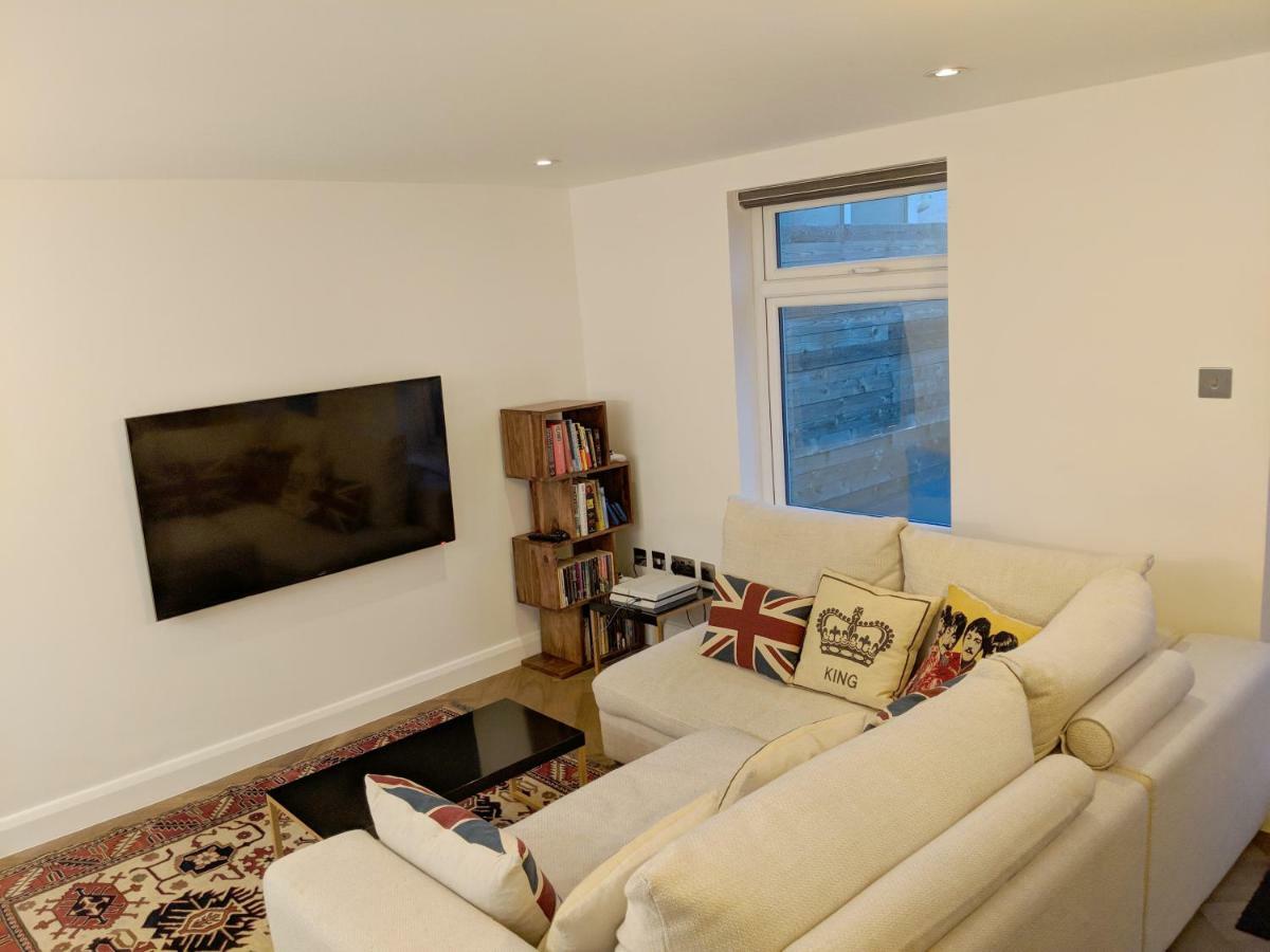 Modern 2 Bedroom Flat With Private Outdoor Terrace Londra Exterior foto